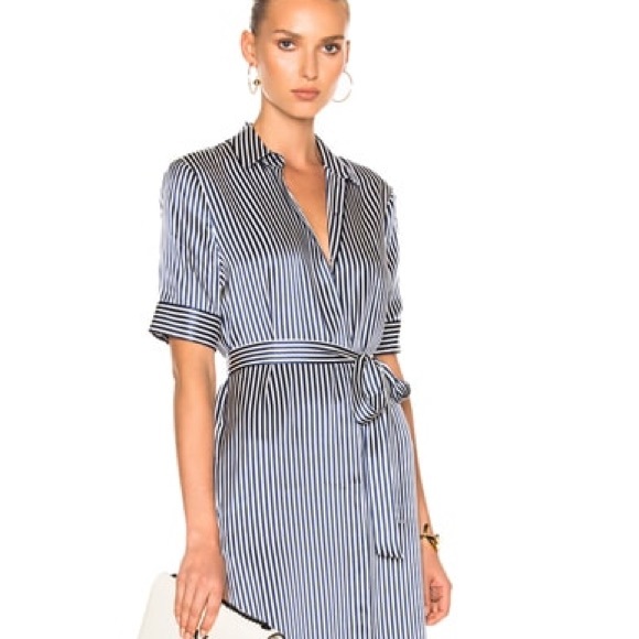 ATM SILK SHIRT DRESS ANTHONY THOMAS MELILLO
Striped Charmeuse Midi, Navy - Picture 2 of 8